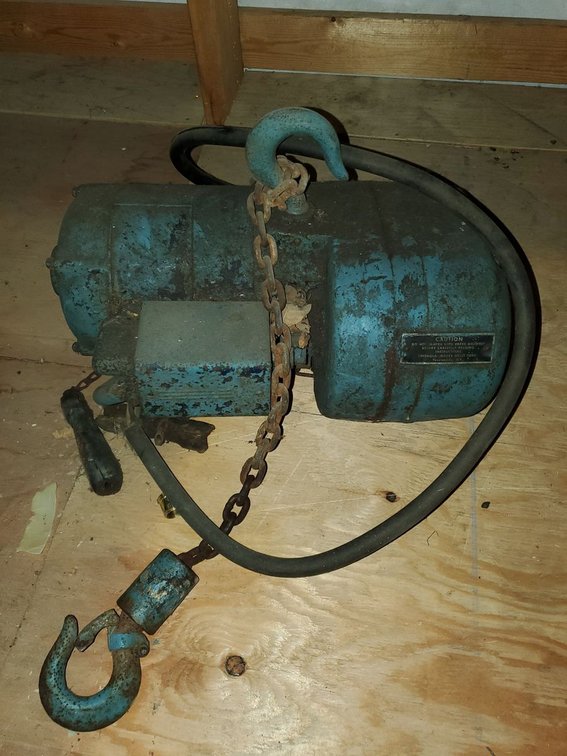 Lot 180L: CM Comet 1 Ton Electric Chain Hoist Vintage Industrial Parts Repair