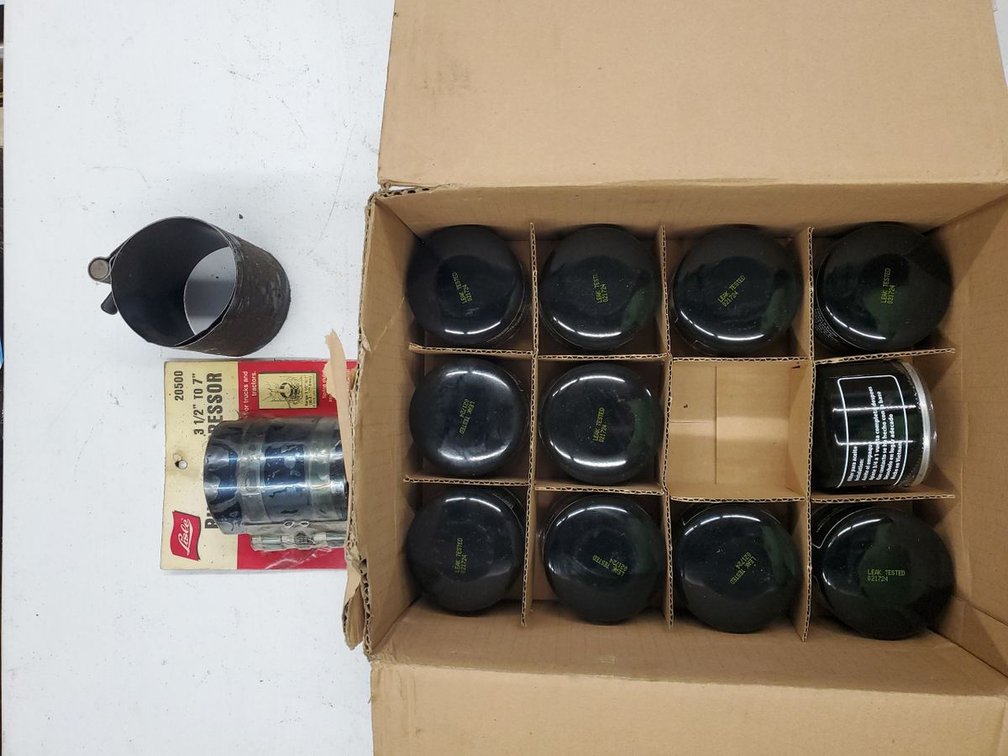 Lot 182: Small Engine oil filers