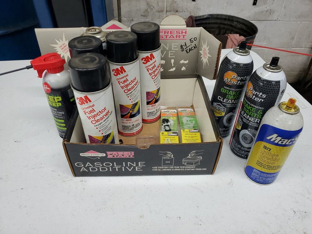 Lot 181: Misc. cleaners and etc.