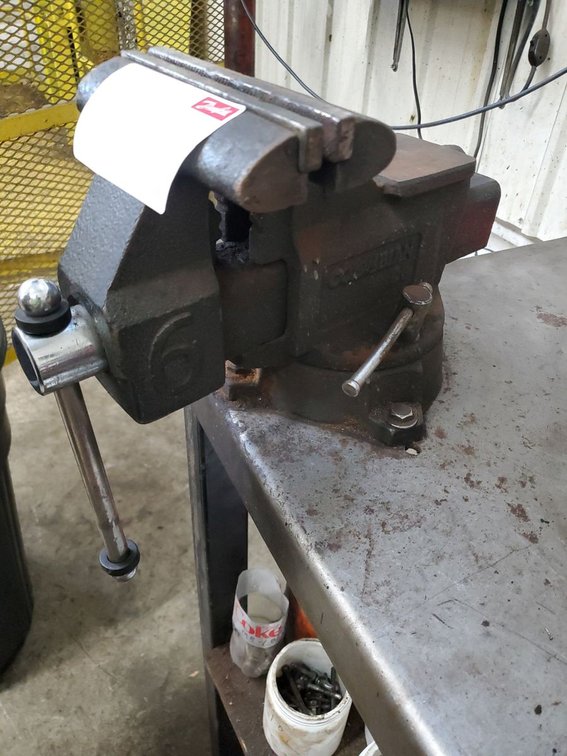 Lot 198: Columbian 96 Bench Vise 6in Swivel Base Cast Iron Used Good