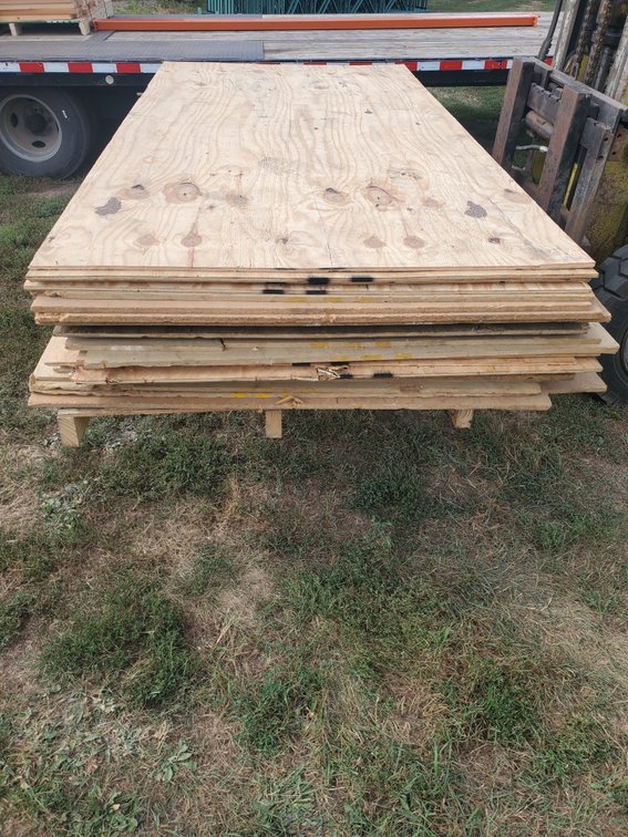 Lot 194: 4×8 sheets plywood and partical board