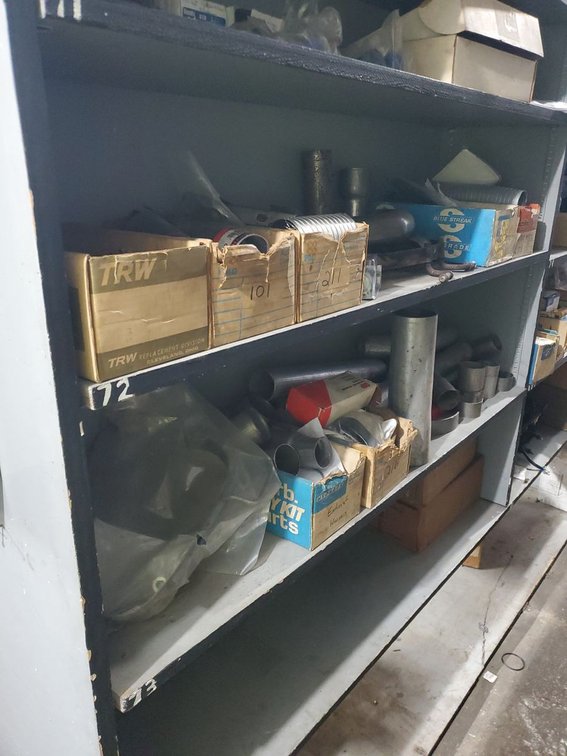 Lot 206: exhaust parts selection