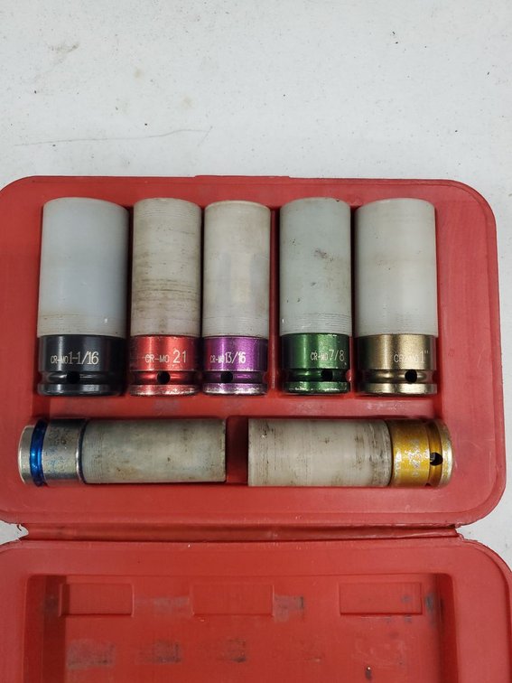 Lot 248: 7 Pc Thin Wall Lug Nut Impact Socket Set CR-MO w Case Used