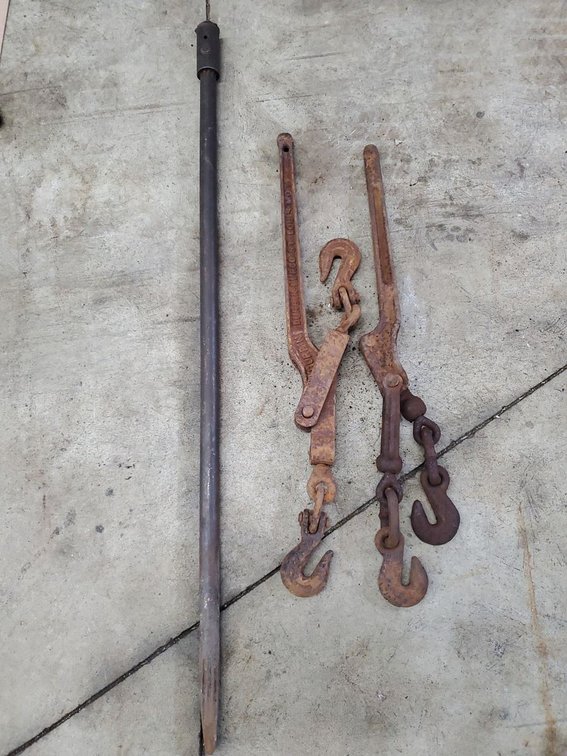 Lot 260: Vintage Durbin Chain Binder & Load Binder Lot w/ Steel Pry Bar
