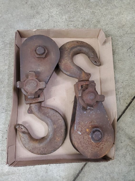 Lot 261: Vintage Heavy Duty Rigging Snatch Blocks w/ Hooks Industrial Lot