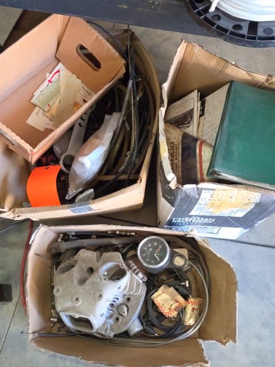 Vintage Norton Commando Motorcycle Parts & Manuals Mixed Lot