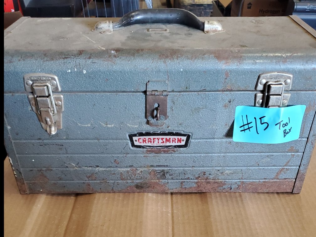 Lot 15: Craftsman heavy duty tool box