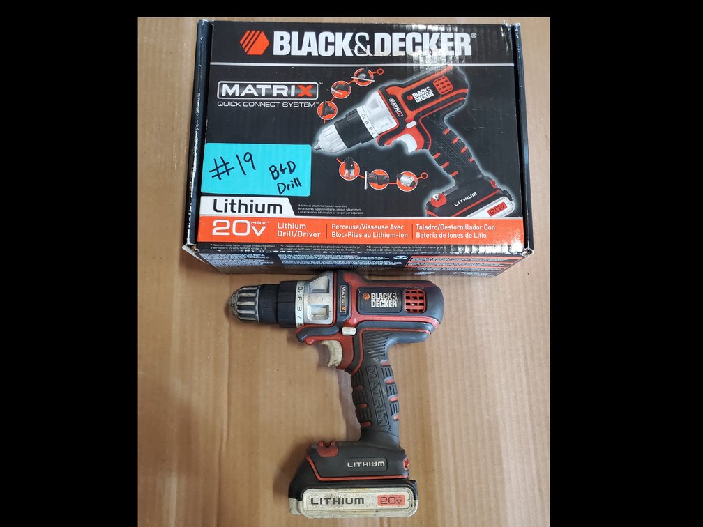 Lot 19: Black & Decker 20V Lithium Drill/driver