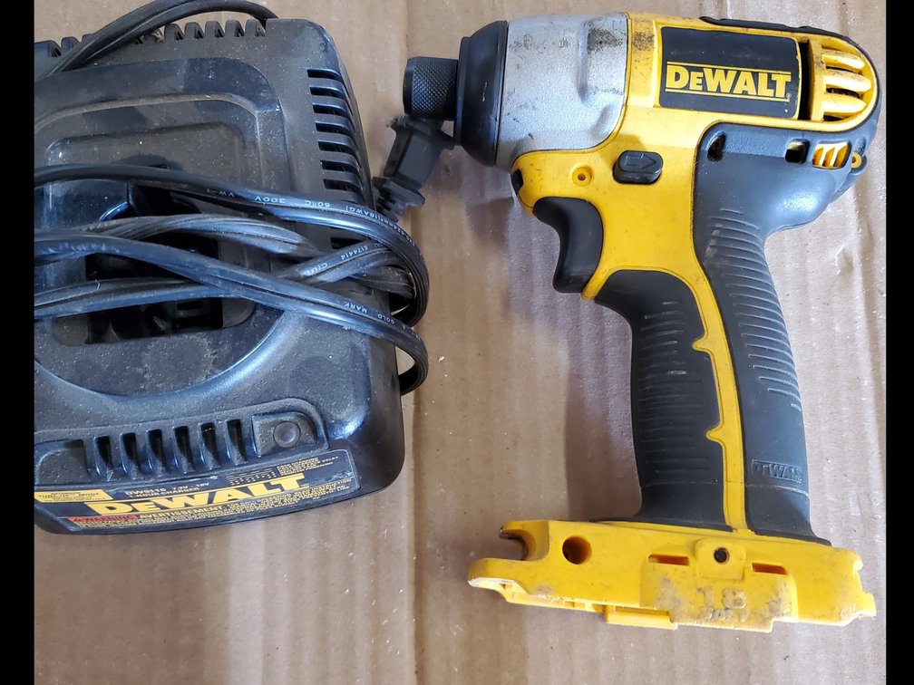 Lot 30: Delwalt impact driver 