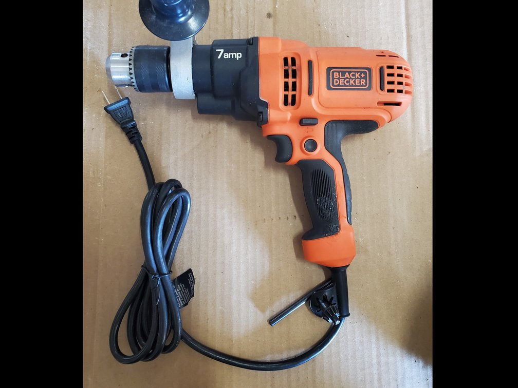Lot 9: Black and decker drill