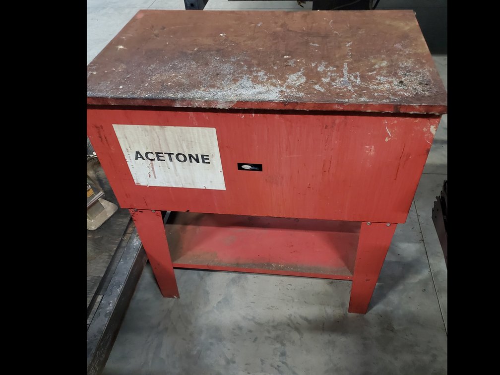 Lot 64: Parts washer 