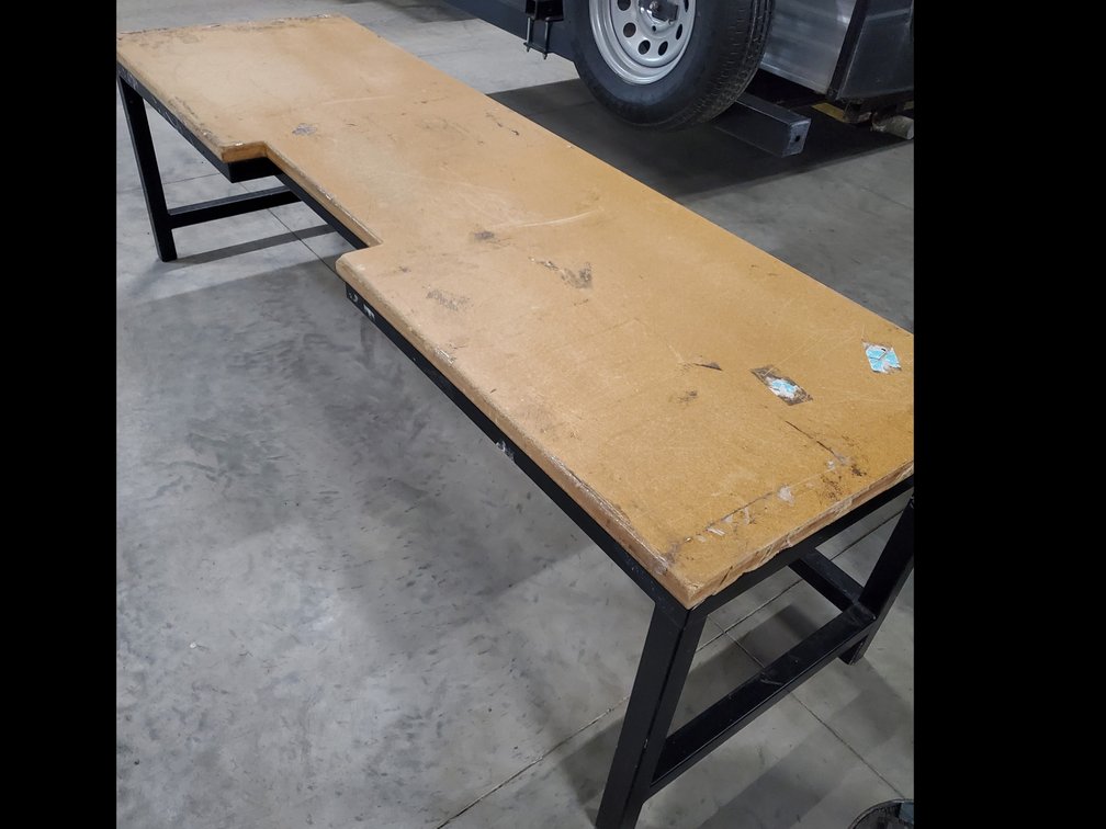 Lot 68: Heavy duty table