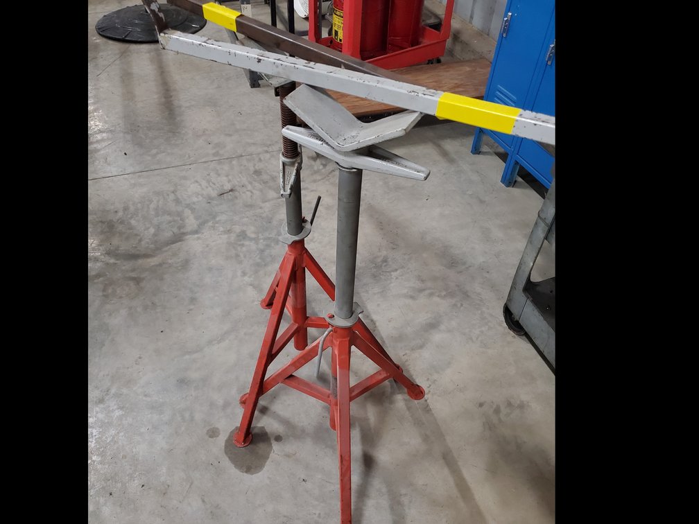 Lot 73: Rigid brand stands v tops