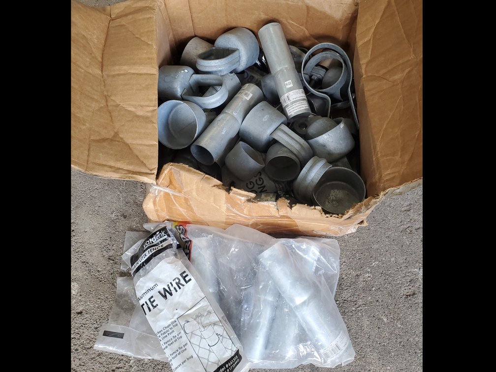 Lot 78: Fencing supply
