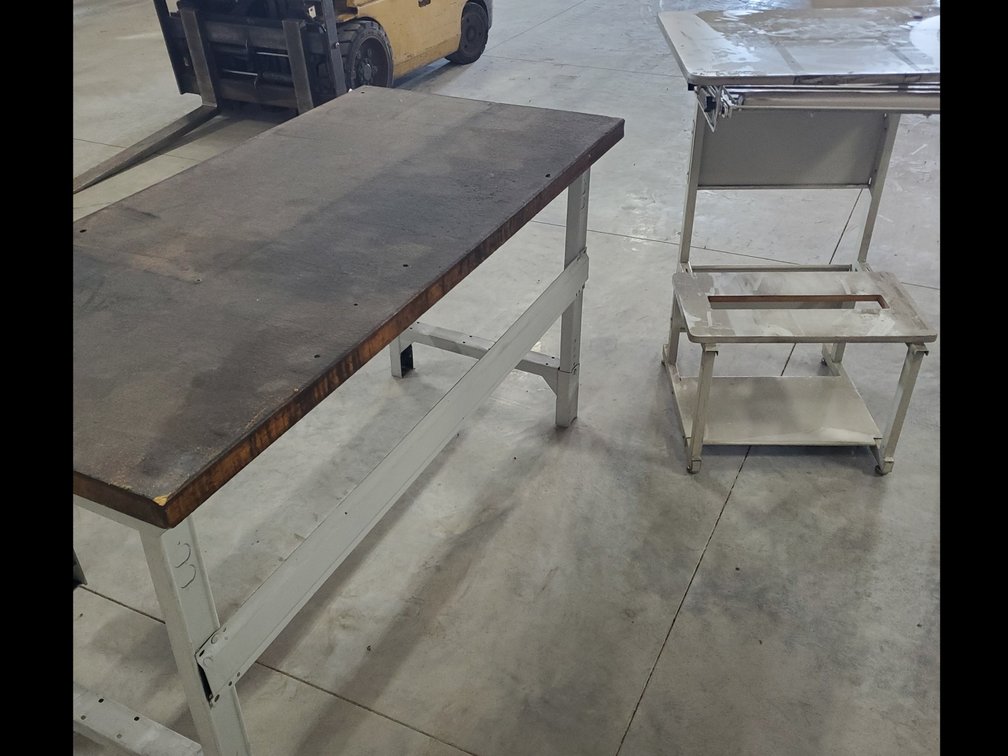 Lot 95: Pair of tables