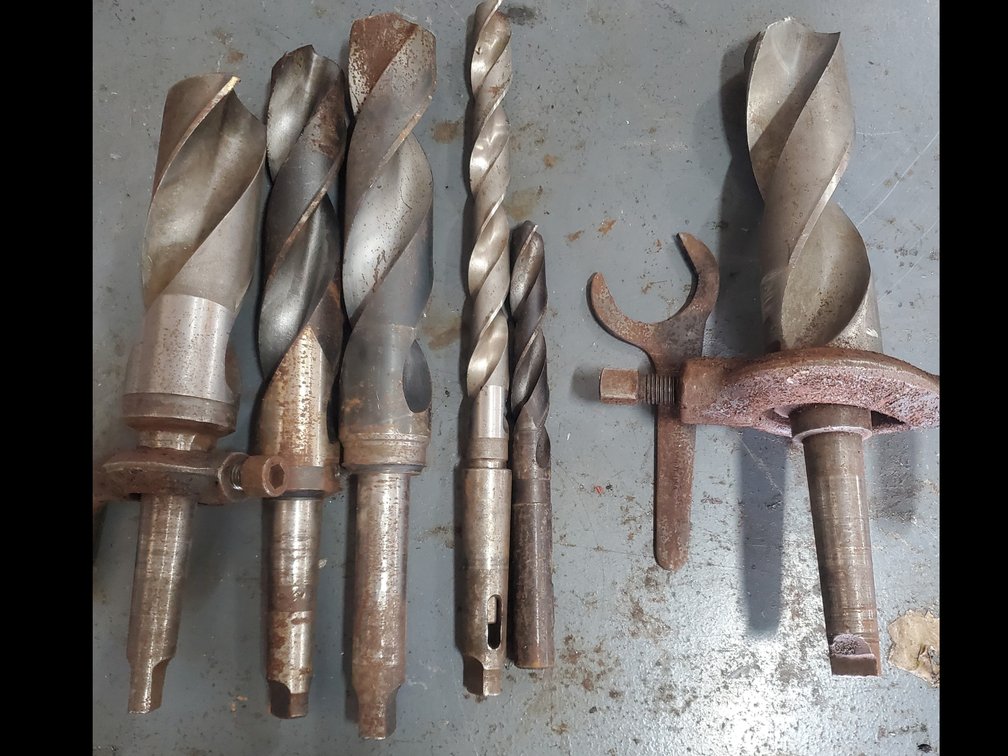 Lot 97: Drill bits/tooling