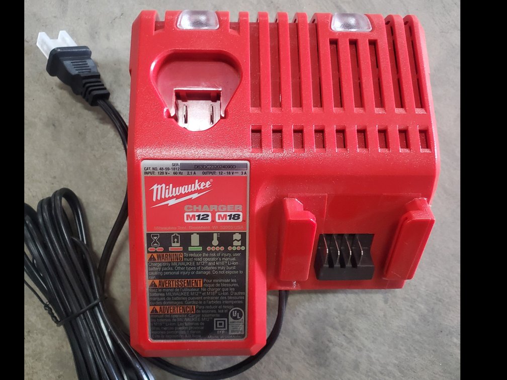 Lot 109: Milwaukee M12/M18 charger