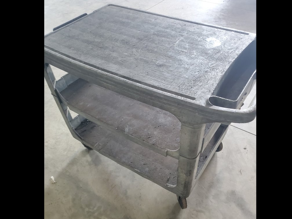 Lot 113: Rubbermaid poly cart