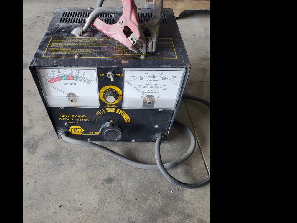 Lot 116: Battery load tester