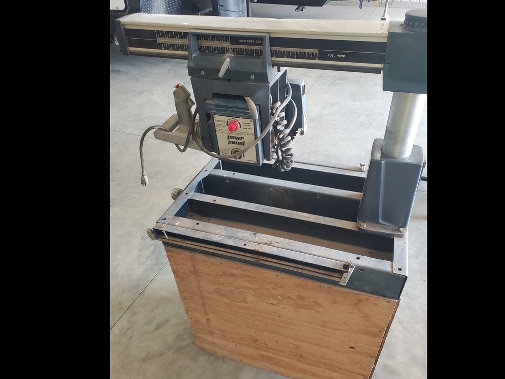 Lot 125: Radial arm saw 10"