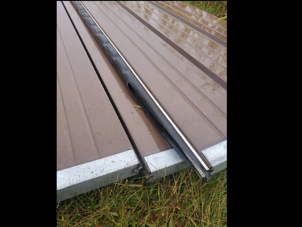 Lot 104: Overhead door 14wide by 10 tall