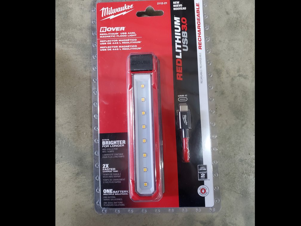 Lot 11: Milwaukee Rover LED light