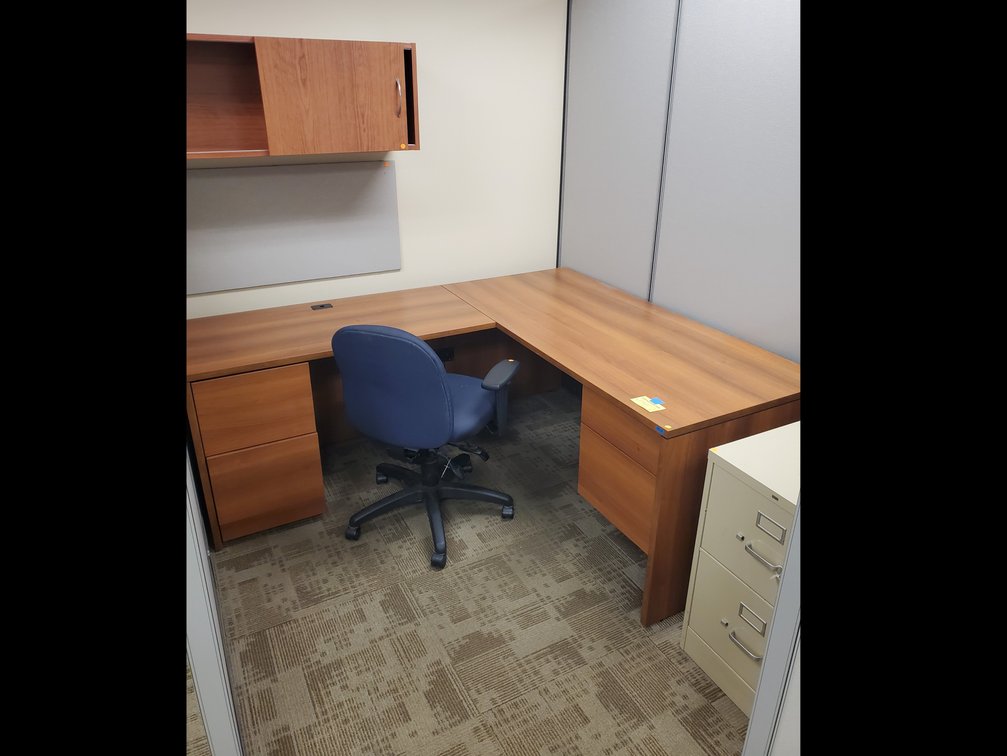 Lot 6: Office Furniture 