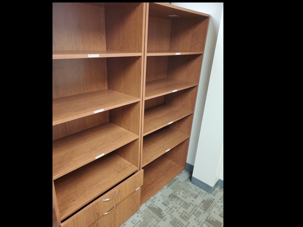 Lot 14: Office Shelving/Bookshelf