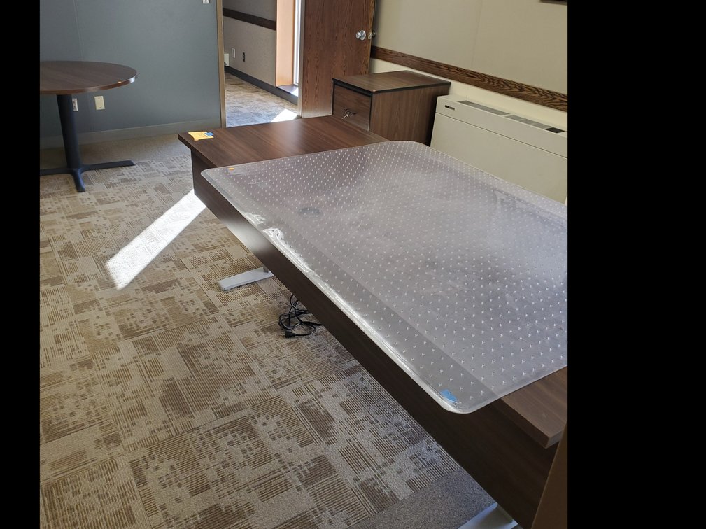 Lot 17: Powered Desk, Table and File Cabinet 
