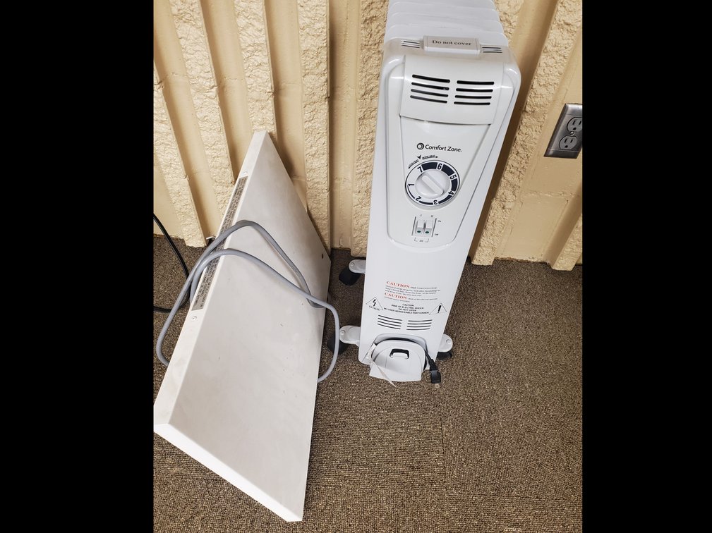 Lot 22: Space Heater and Desk Heater