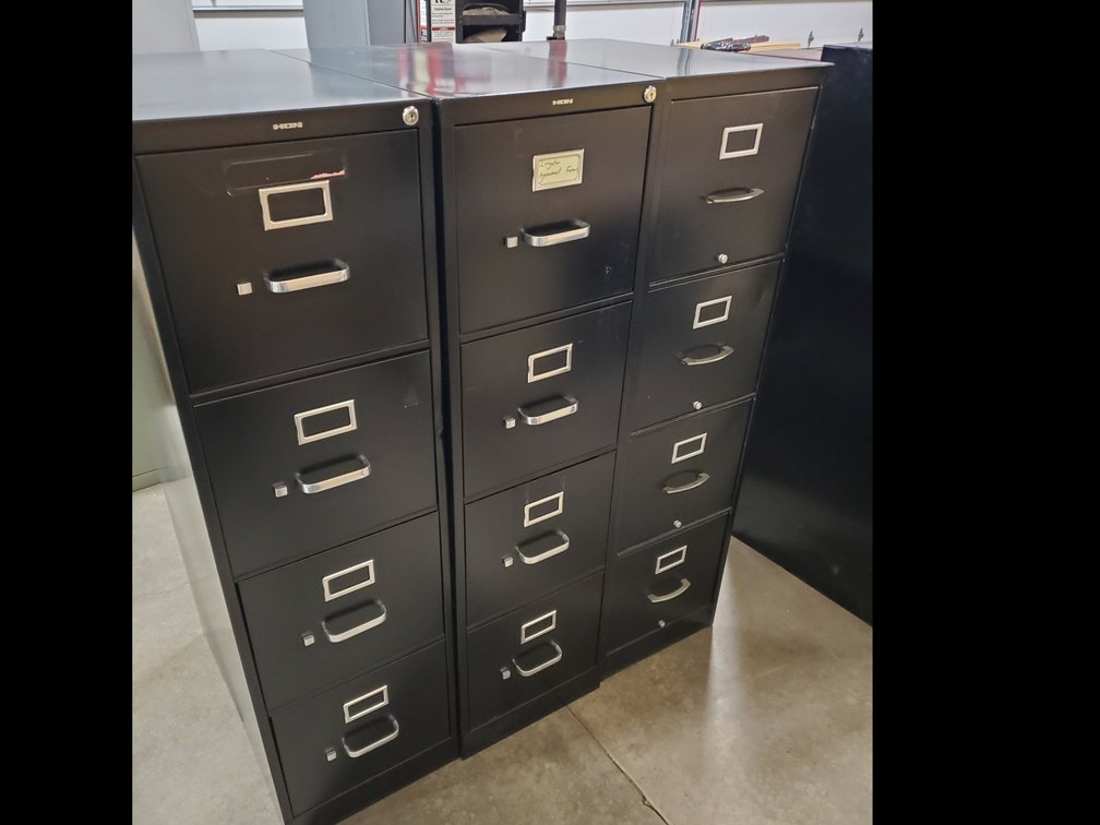 Lot 110: File cabinets 