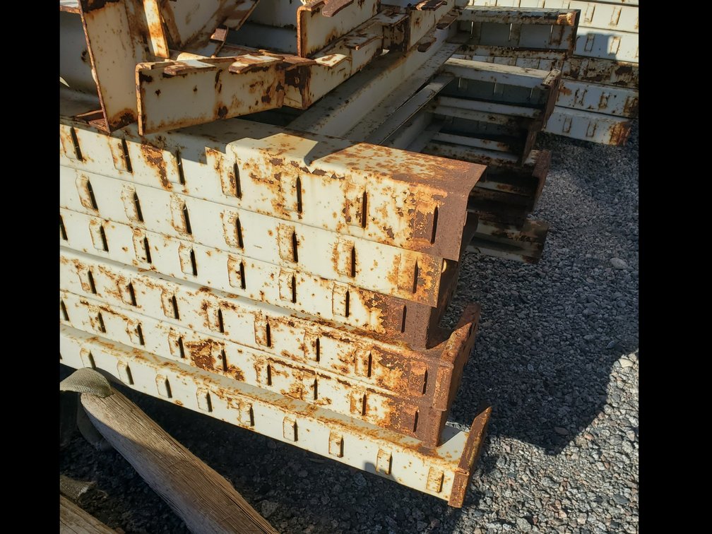 Additional photo of lot 99