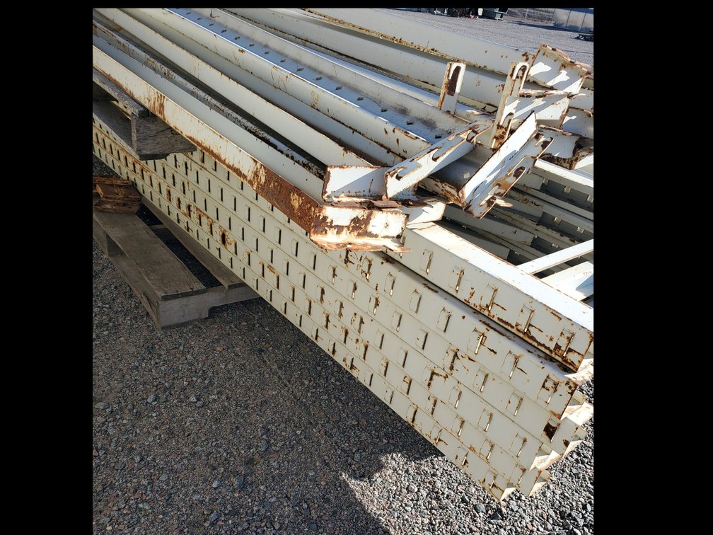 Additional photo of lot 99
