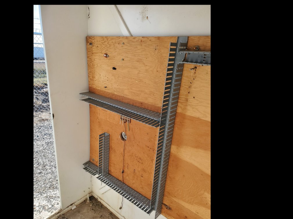 Additional photo of lot 100