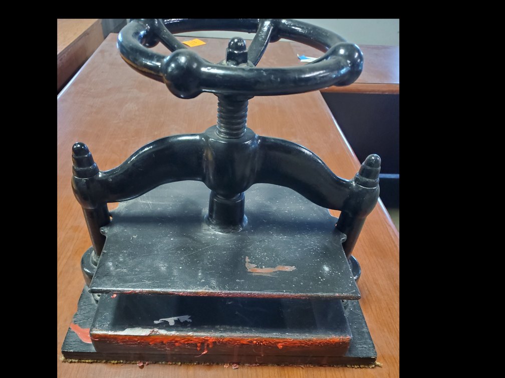 Lot 117: Antique Book Press 