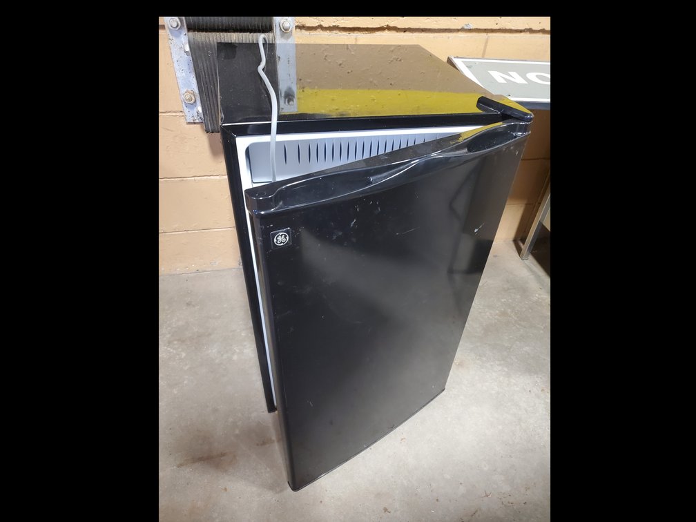 Lot 118: GE mini fridge