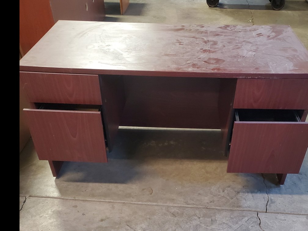 Lot 56: Office desk