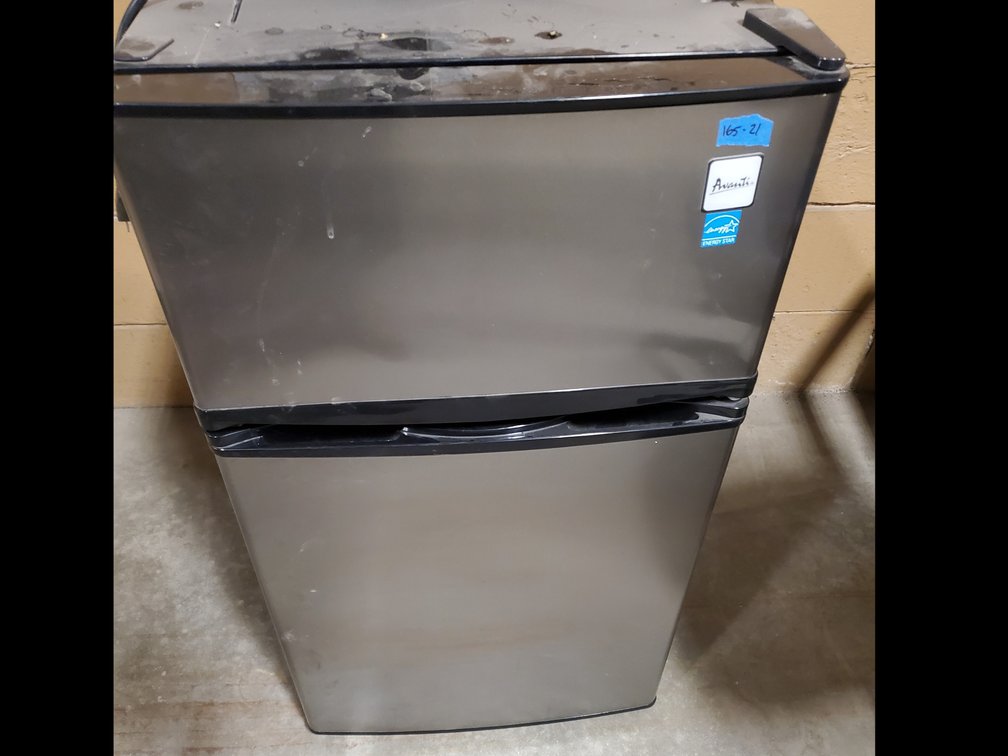 Lot 128: Mini fridge with freezer 