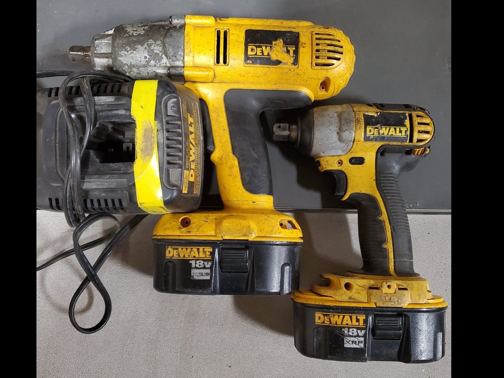 Lot 78: DeWALT 18v impacts
