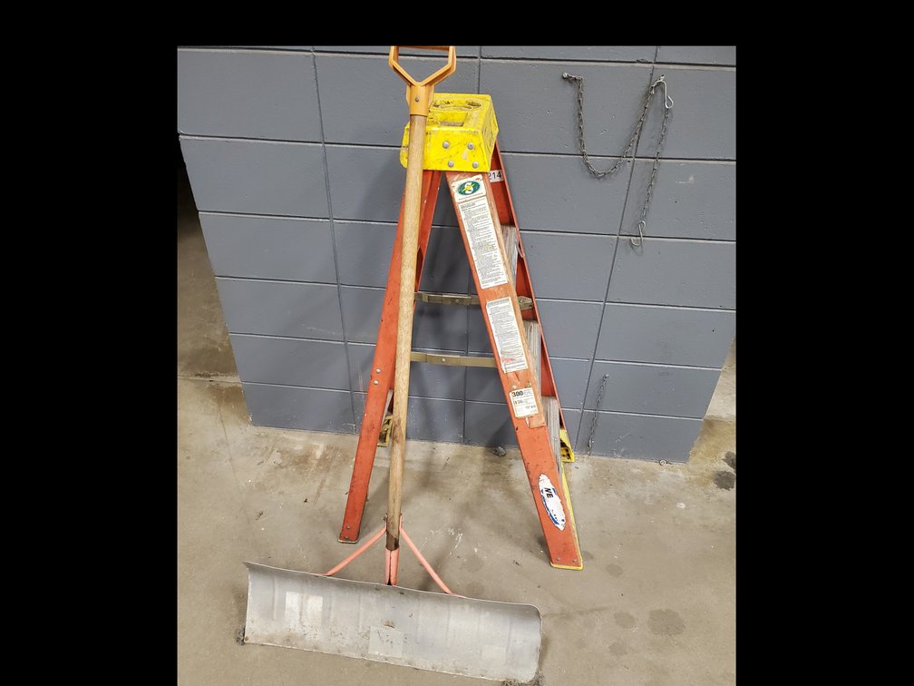 Lot 149: Werner ladder and snow shovel