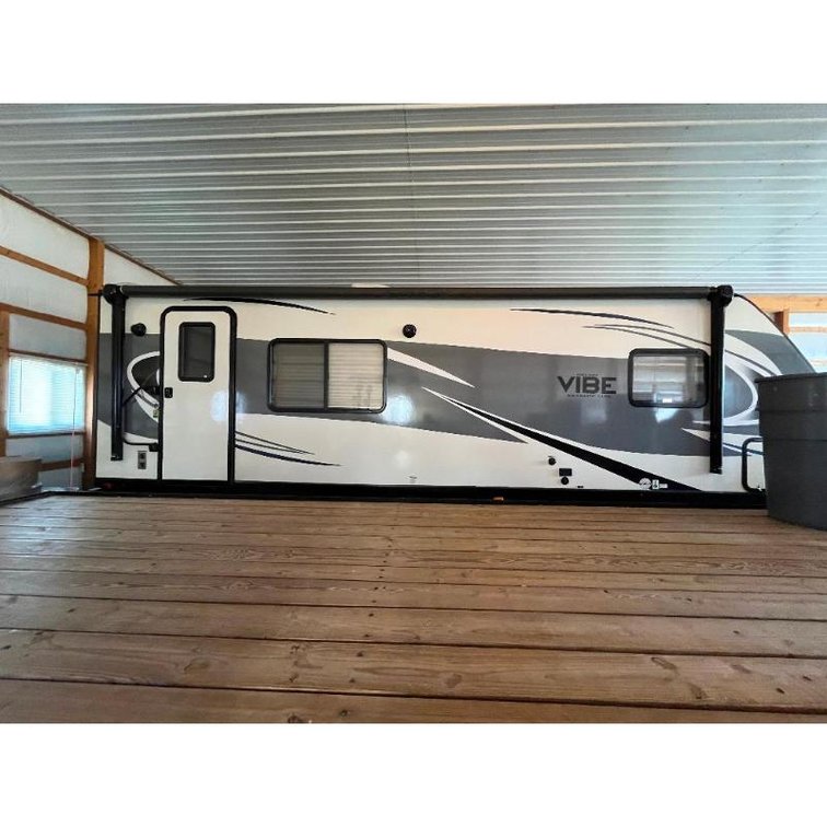Image for April 11th Live Auction