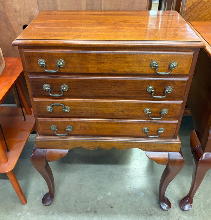 Lot 32