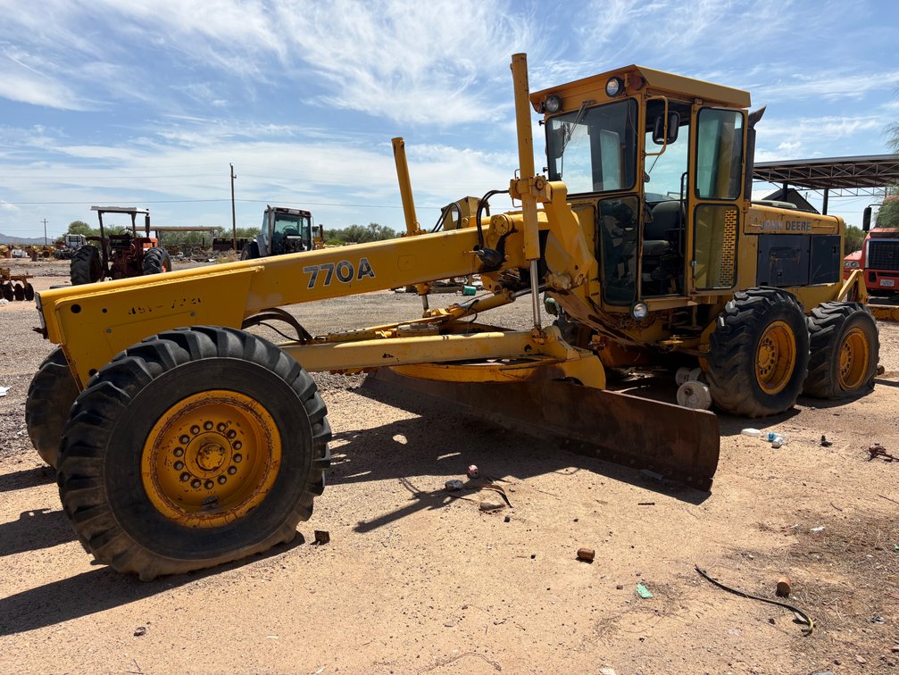 John Deere 770A Grader