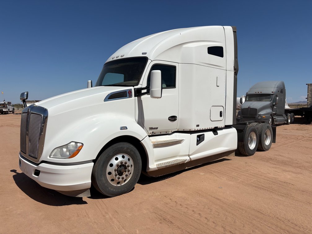 2020 Kenworth T680 Truck