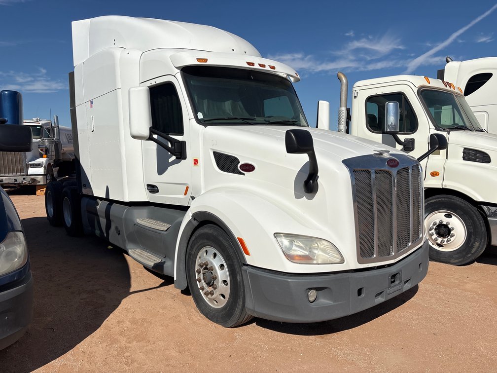 2016 Peterbilt 579 Truck