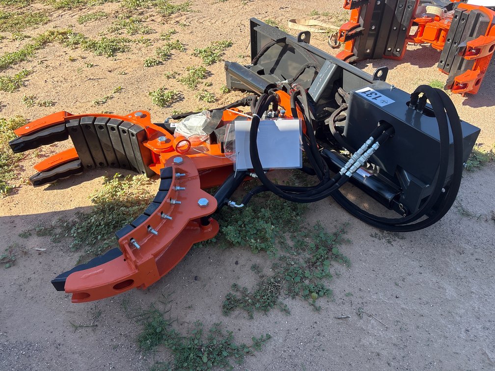 3 Claw Rock And Tree Transporting Attachment