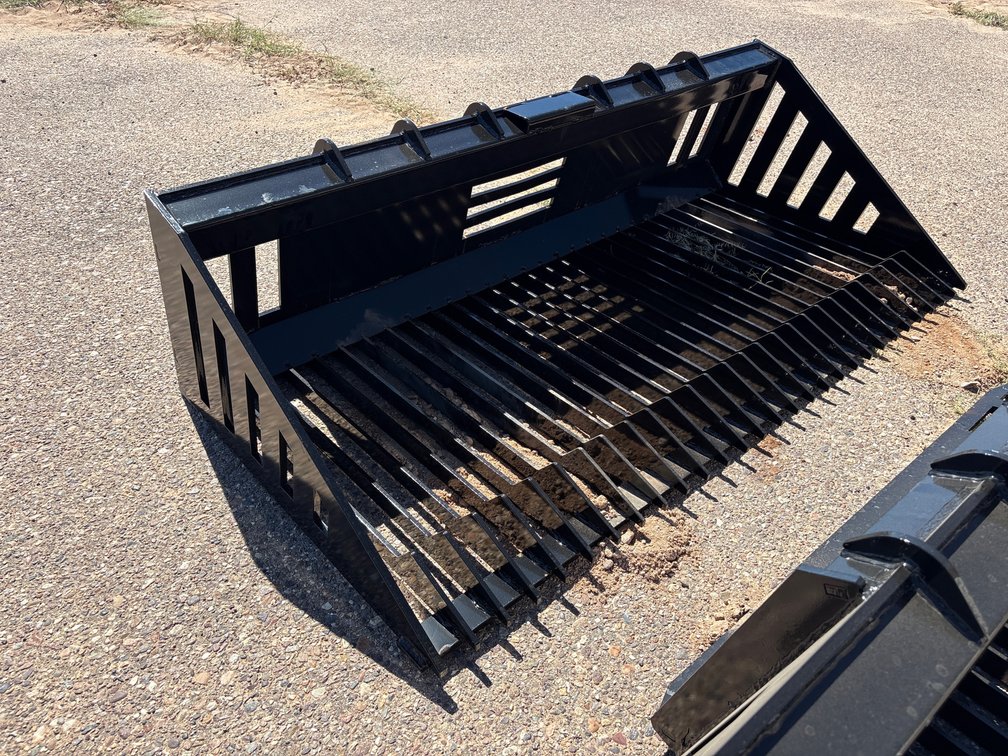 Skidsteer Rock Bucket