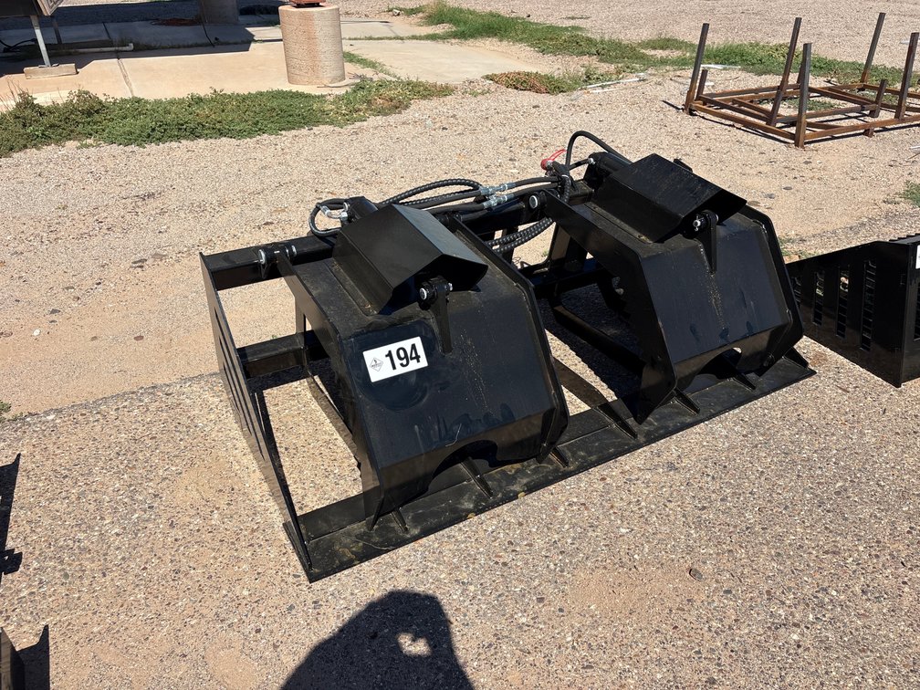 Skidsteer Hollow Wood Grabber