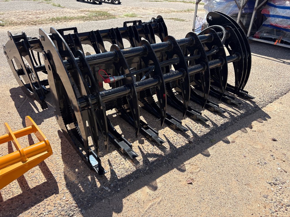 Skidsteer Curved Log Grabber