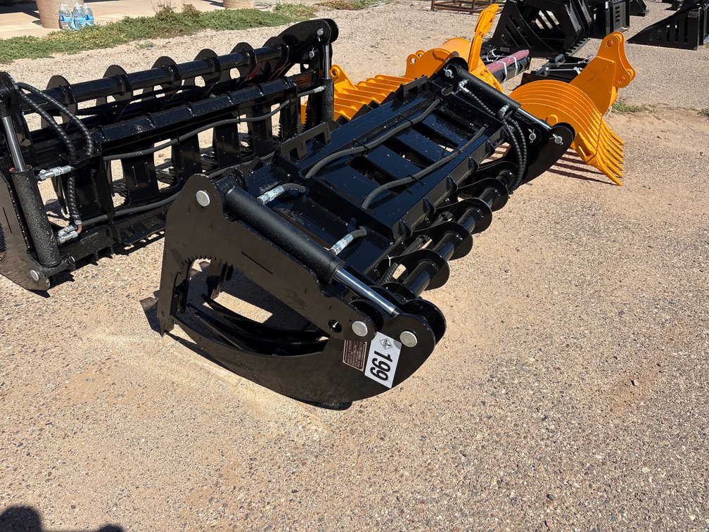 Skidsteer Curved Log Grabber